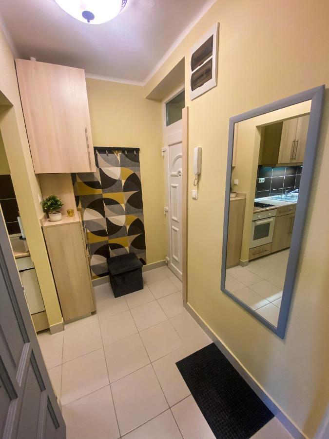 Fresh Smartly Designed Studio Flat & Sunny Balcony Budapest Ngoại thất bức ảnh
